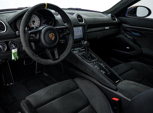 2024 Porsche 718 Cayman GT4 RS