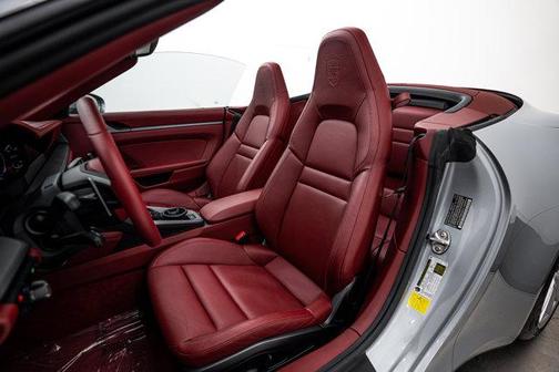 Dolomite Silver Metallic 2022 Porsche 911 Carrera