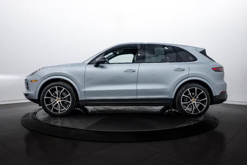 2022 Porsche Cayenne S