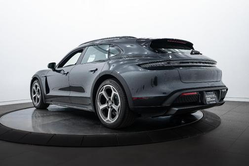 2023 Porsche Taycan Cross Turismo 4