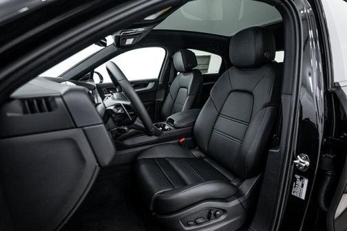 2024 Porsche Cayenne AWD