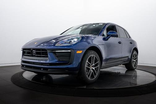 2026 Porsche Macan Base