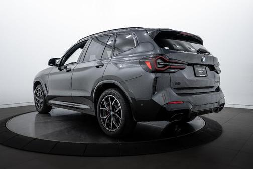 2023 BMW X3 M40i