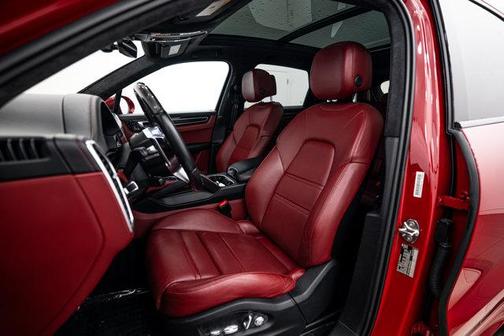 2021 Porsche Cayenne GTS