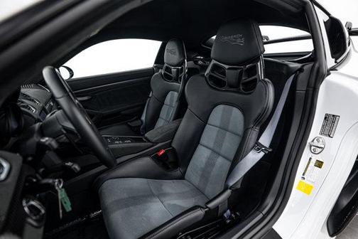 2023 Porsche 718 Cayman GT4 RS