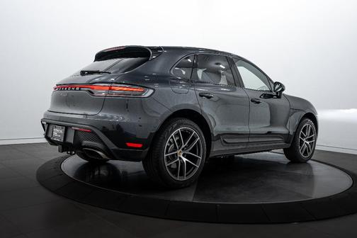 2025 Porsche Macan Macan