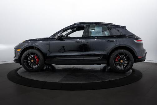 2024 Porsche Macan S