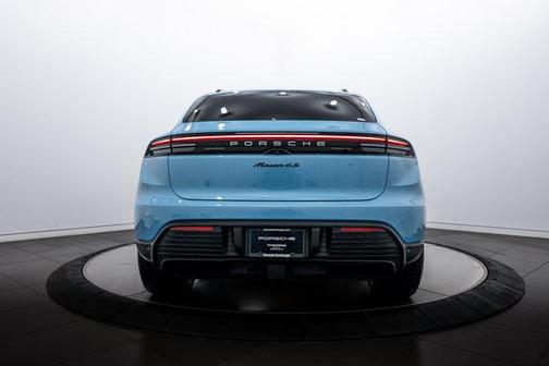 2026 Porsche Macan 4S