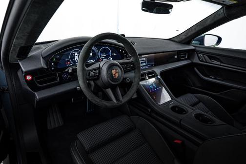 2026 Porsche Taycan GTS