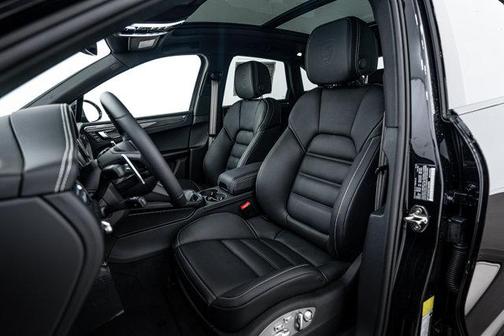 2026 Porsche Macan GTS
