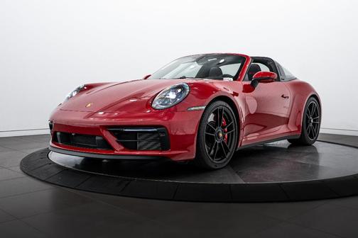 2024 Porsche 911 4 GTS
