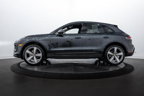 2023 Porsche Macan 