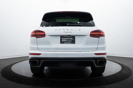 2018 Porsche Cayenne Platinum Edition