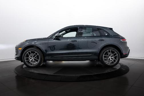 2025 Porsche Macan 