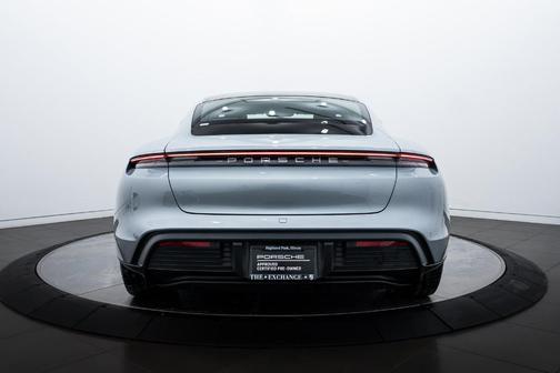 2023 Porsche Taycan