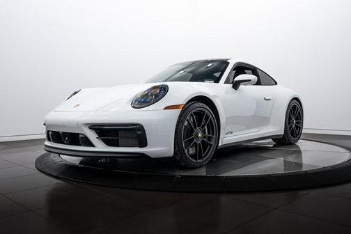 2024 Porsche 911 Carrera GTS
