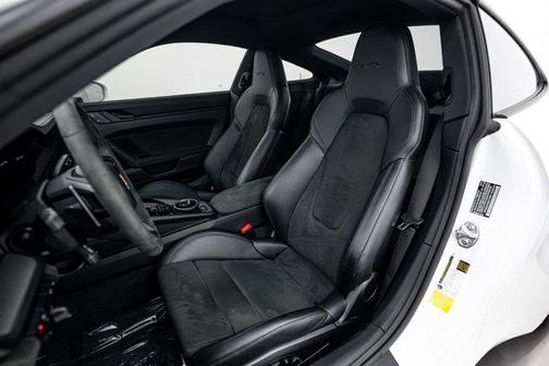 2024 Porsche 911 Carrera GTS