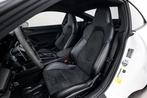 2024 Porsche 911 Carrera GTS