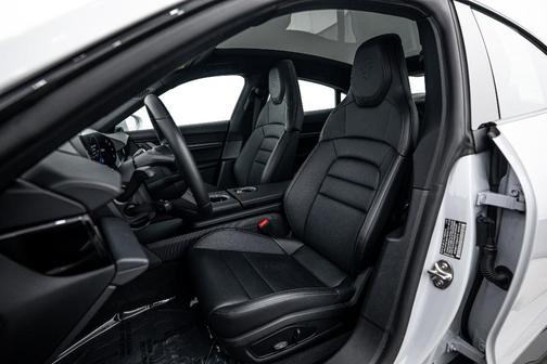 2025 Porsche Taycan 4S