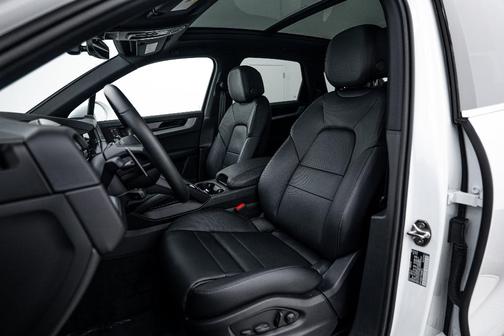 2026 Porsche Cayenne 