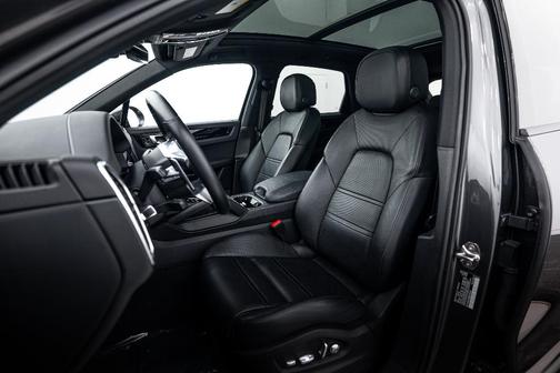 2021 Porsche Cayenne 