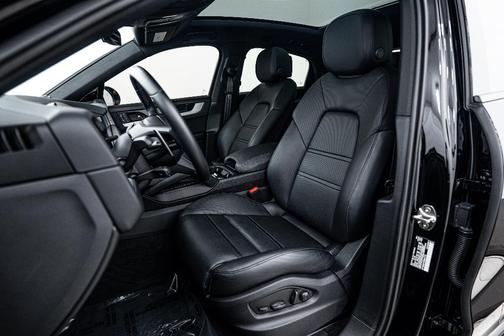 2024 Porsche Cayenne AWD