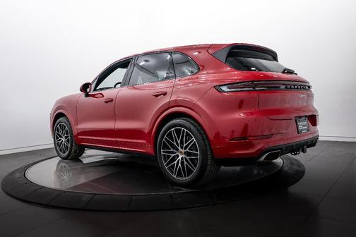 2025 Porsche Cayenne 