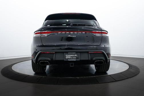 2025 Porsche Macan