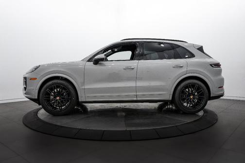 2026 Porsche Cayenne Base