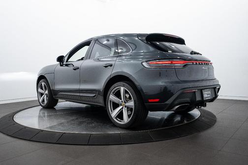 2025 Porsche Macan