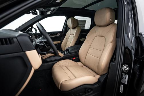 2026 Porsche Cayenne 