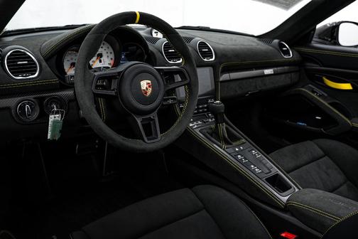 2025 Porsche 718 Spyder RS