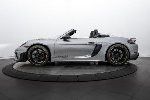 2025 Porsche 718 Spyder RS