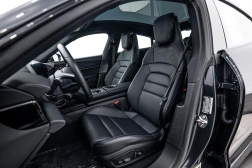 2024 Porsche Taycan 4S