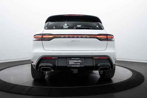 2025 Porsche Macan 