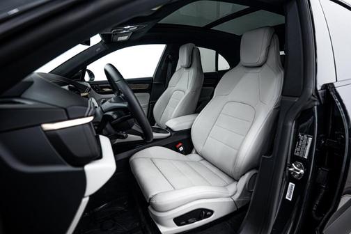 2024 Porsche Macan Electric 4