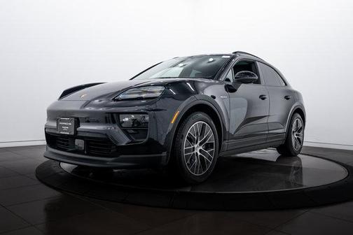 2025 Porsche Macan 4