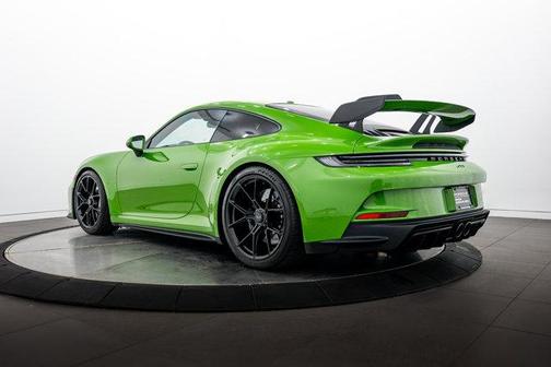 Willow Green 2022 Porsche 911 GT3