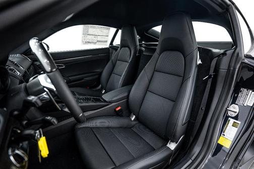 2025 Porsche 718 Cayman 