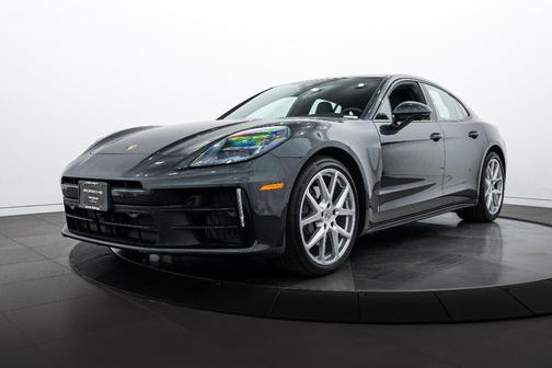 2025 Porsche Panamera 4