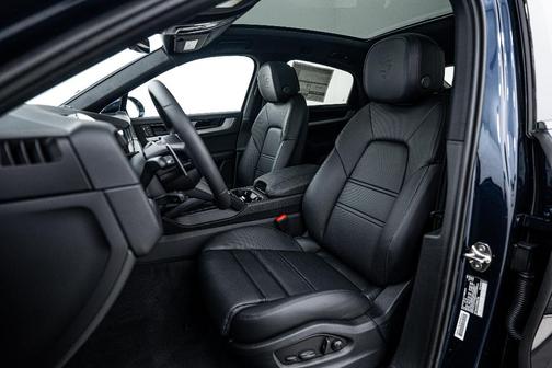 2025 Porsche Cayenne Cayenne