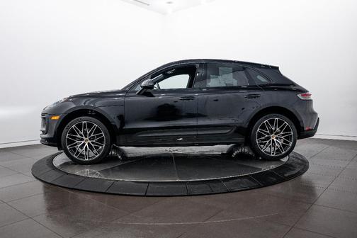 2022 Porsche Macan 