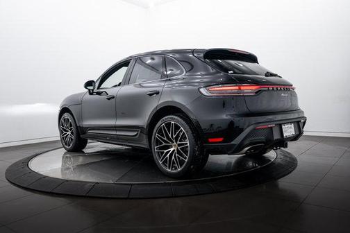 2022 Porsche Macan 