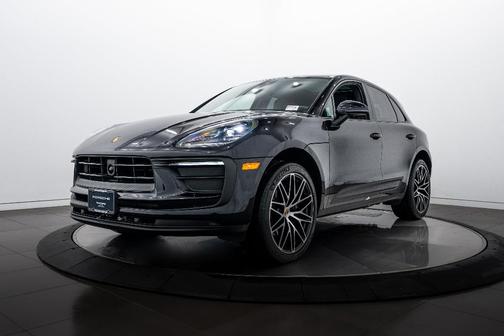 2022 Porsche Macan 