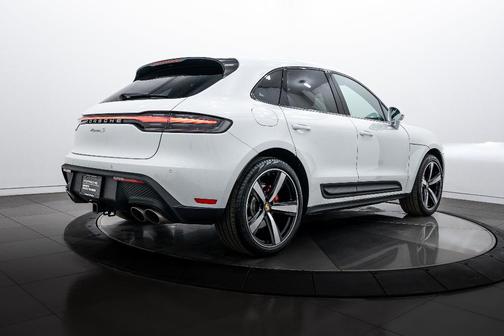 2025 Porsche Macan S
