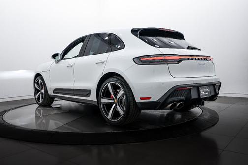 2025 Porsche Macan S