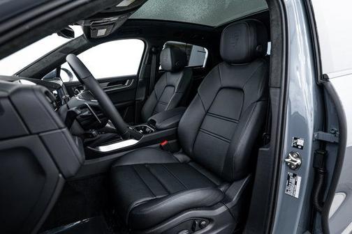 2026 Porsche Cayenne Turbo