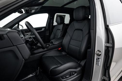 Chalk 2026 Porsche Cayenne Base