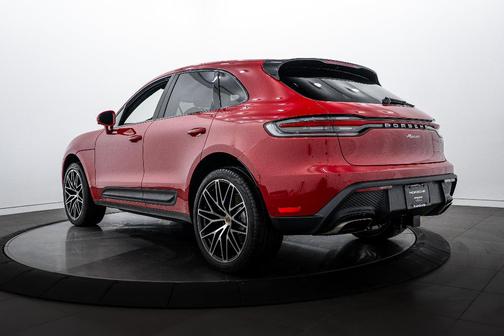 2026 Porsche Macan Base