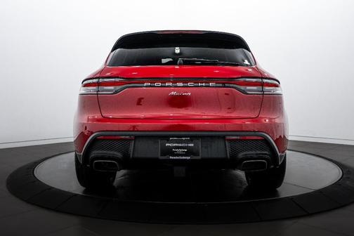 2026 Porsche Macan Base